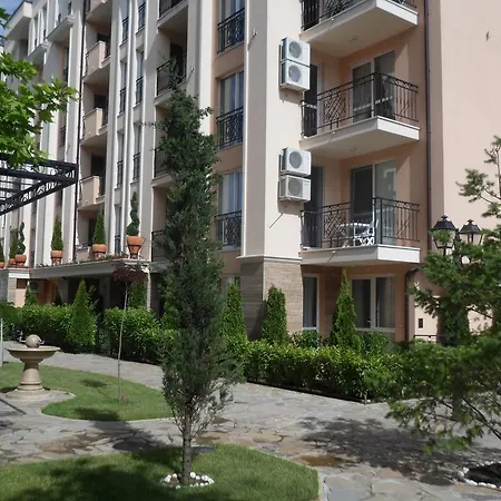 Sun & Sea Apartment *