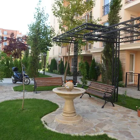 Sun & Sea Apartment