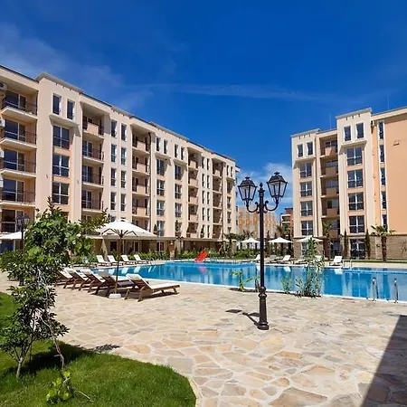 Sun & Sea Apartment
